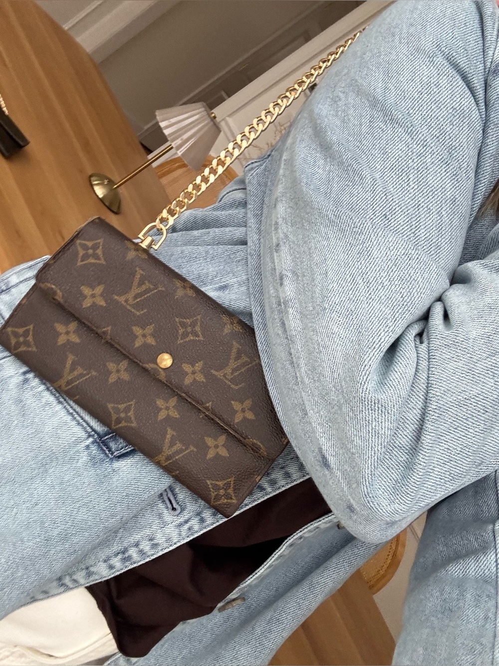 ✅AUTHENTIC✅LOUIS VUITTON WALLET ON A CHAIN - Picture 15 of 15
